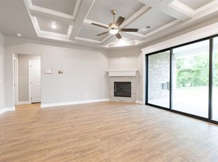 1714 E Moonlight Hollow Dr, Perkins, OK 74059