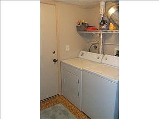 2nd image of 846 Applewood Ln