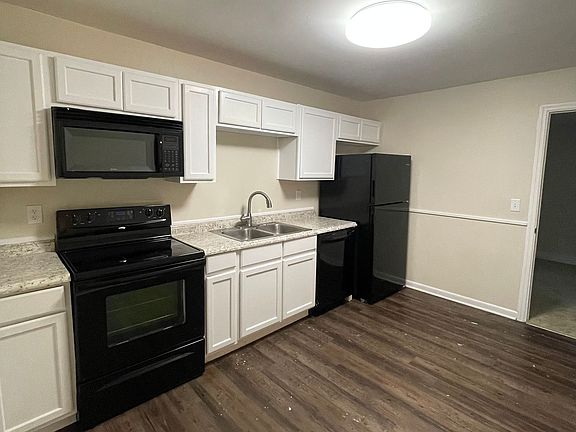4th image of 2672 Sunrise Village Dr #C