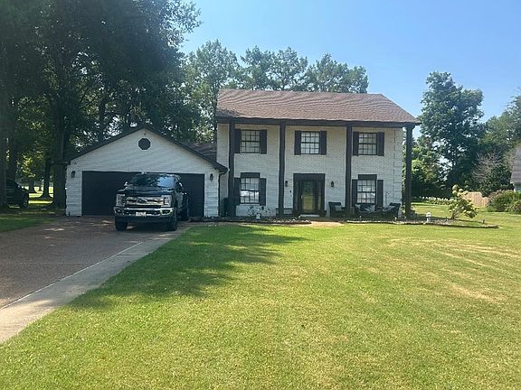 3rd image of 1017 Golf Links Dr