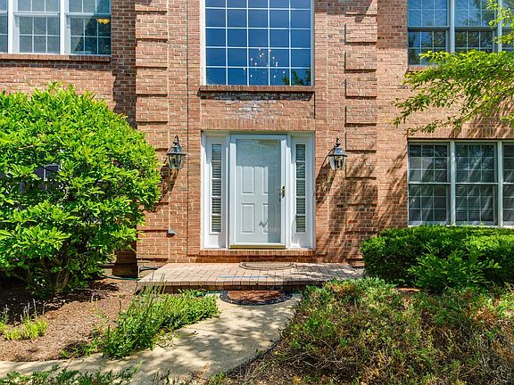 3rd image of 14662 N Somerset Cir