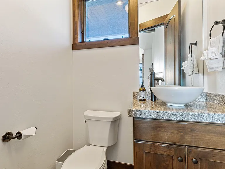 688 N Explorer Peak Dr — Photo 38