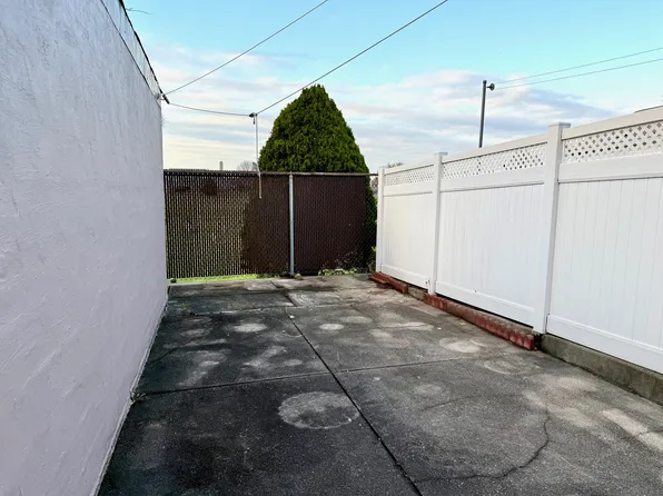 64-41 60th Avenue image 30 of 30