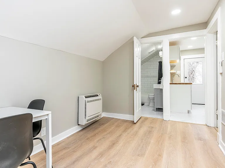 161 Preston Ave #3 — Photo 9