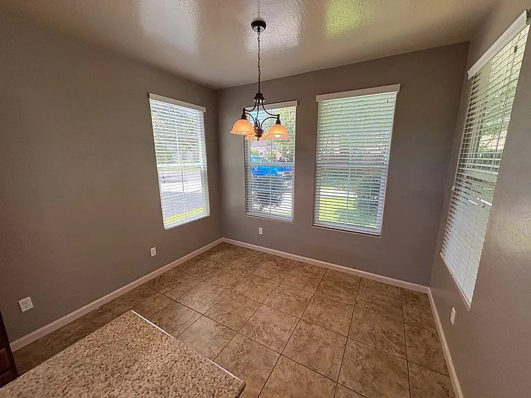 3310 N Tilden Ct — Photo 25