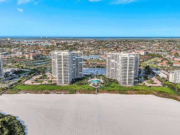 2nd image of 320 Seaview Ct APT 305