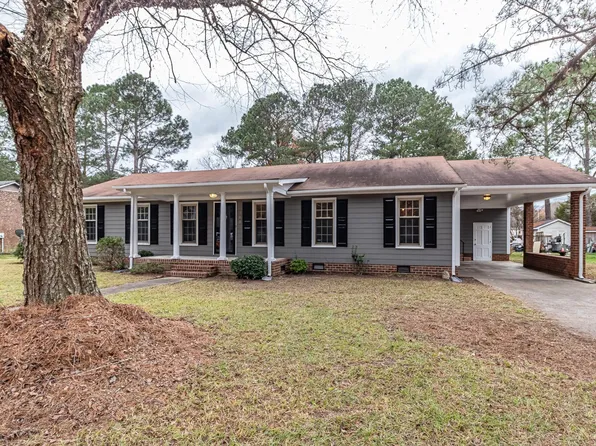 203 Avalon Ln, Greenville, NC 27858