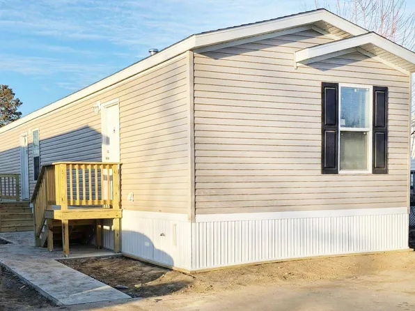 12382 Rose Dr Lot 84, Blair, NE 68008