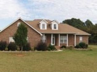 201 Henry Dr, Gray, GA 31032