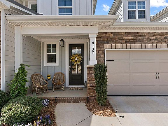 2nd image of 132 Green Heron Rd