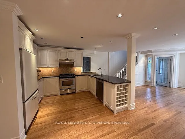 213 Cranbrooke Ave — Photo 5