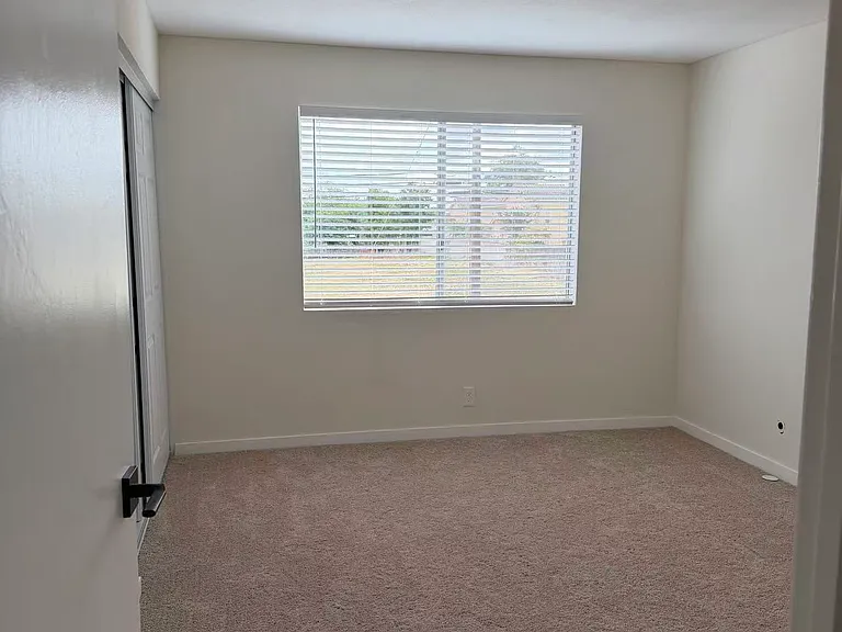 339 Sefton Ave #F — Photo 14