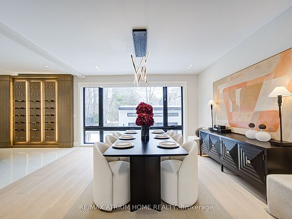 3rd image of 6 Hillholm Rd