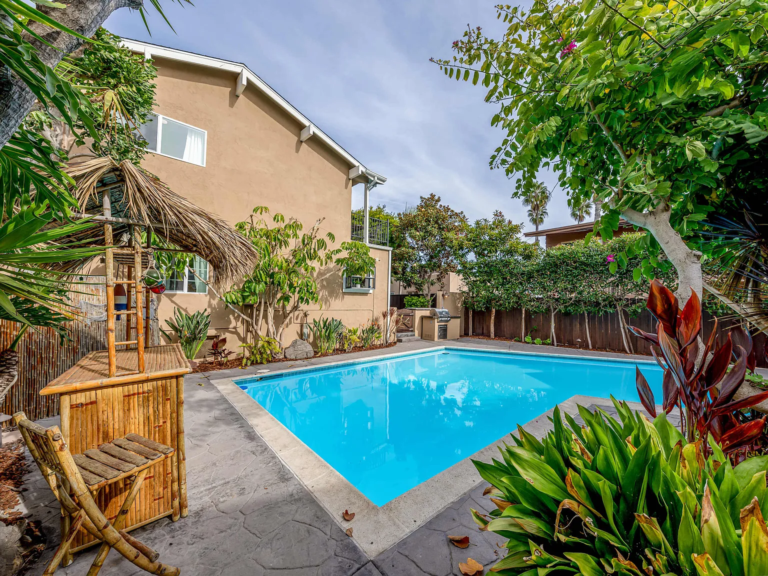 OB Hideaway - 1 — Photo 1