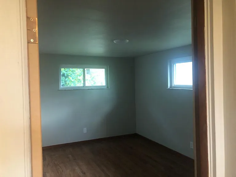 Back bedroom2