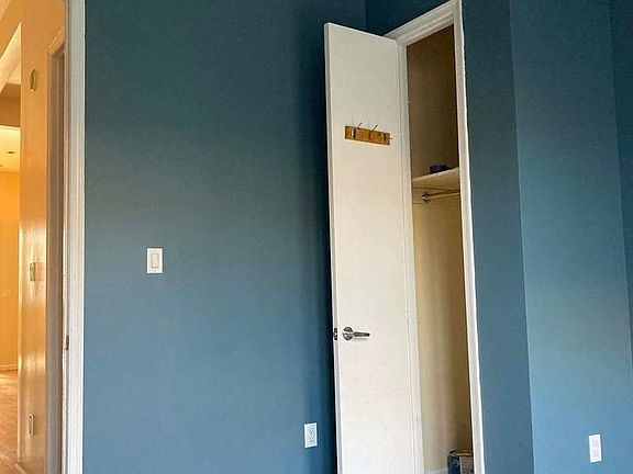 5th image of 213 Wyckoff Ave #1F