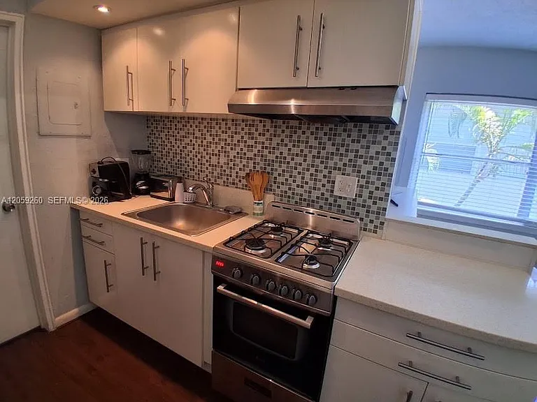 1555 Pennsylvania Ave #203 — Photo 3