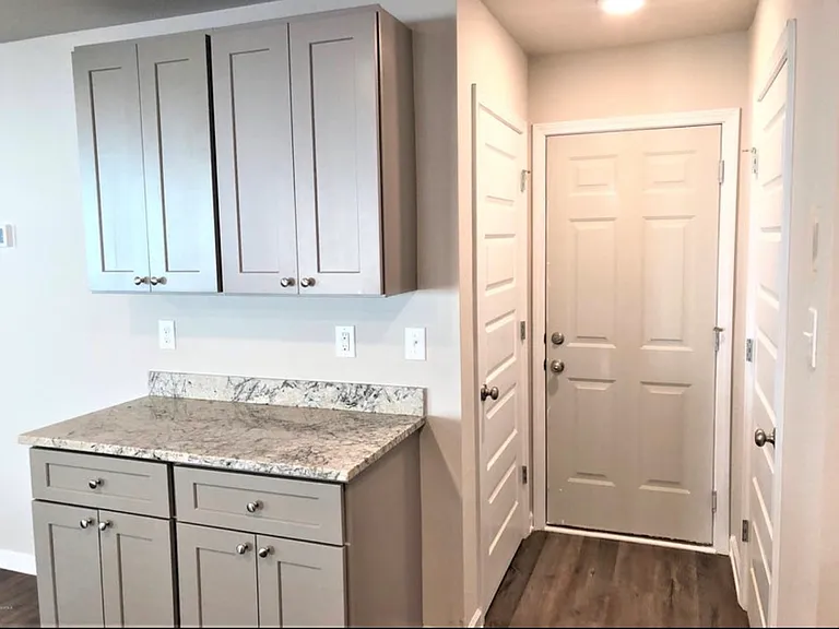 9050 Bellewood Pl — Photo 12