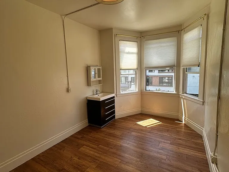 201-205 9th Street (7085rc) — Photo 2