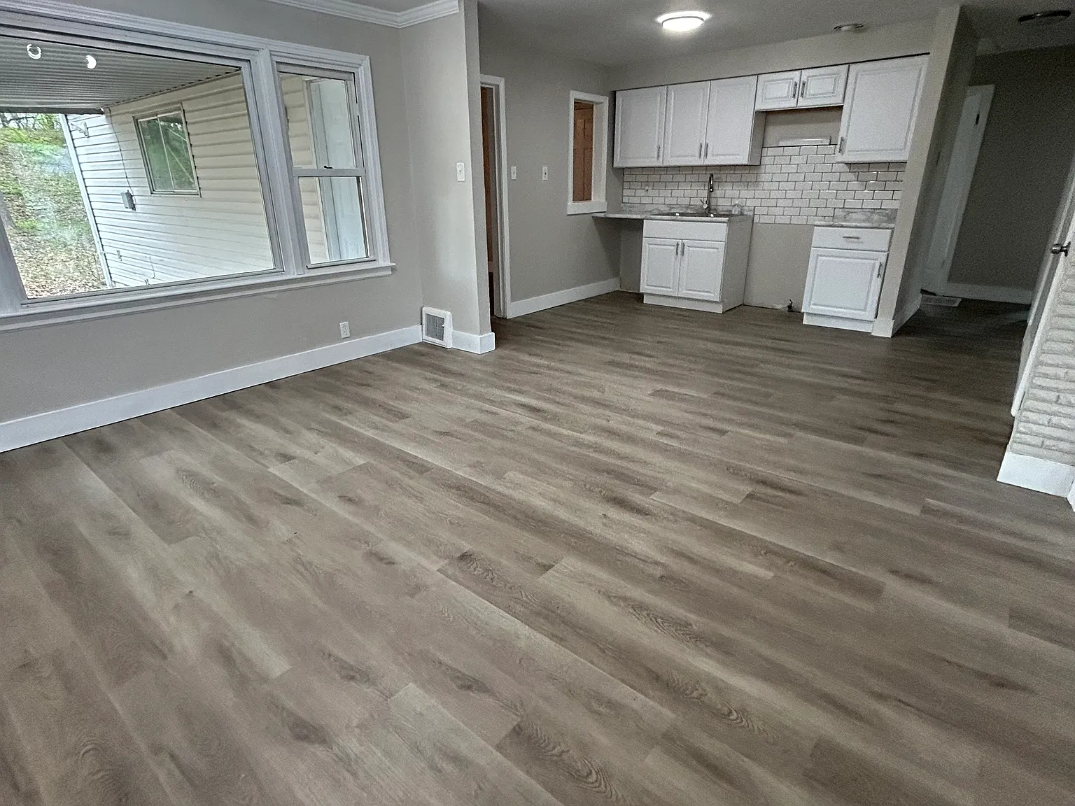 4 bed, 1588 sqft, $1,920 — Photo 4