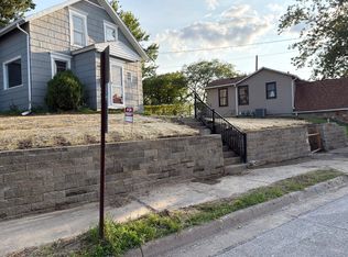 1606 Lucas St, Muscatine, IA 52761