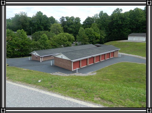 1st image of 192 Boone Trl