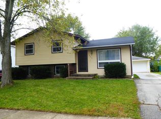 205 Butternut Dr, Bolingbrook, IL 60440