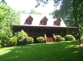 2830 Twin Oaks St, Claremont, NC 28610