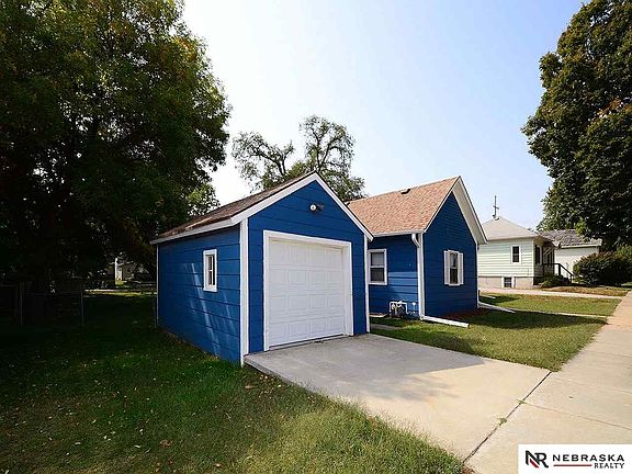 4th image of 311 2nd St