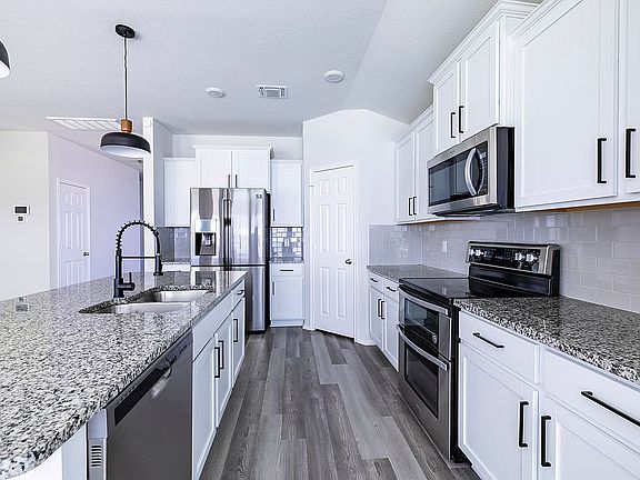 2nd image of 2513 Dante Ct