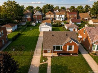 6639 Miller Rd, Dearborn, MI 48126