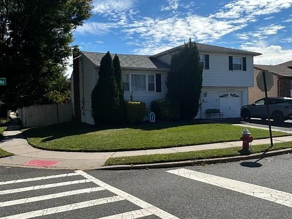 2nd image of 701 Willick Rd