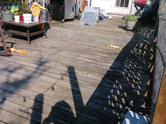 4th image of 110 Bradley Dr