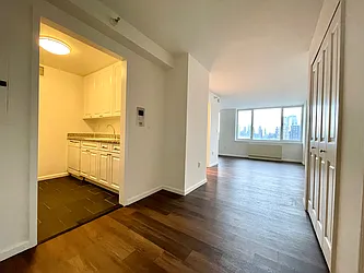 Rented by Addison Property Group