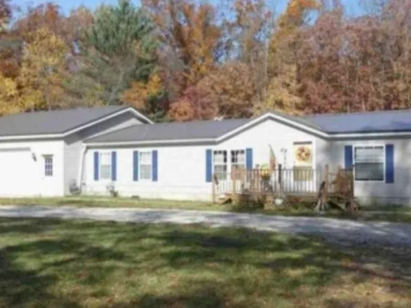 9273 E 36th St, Newaygo, MI 49337