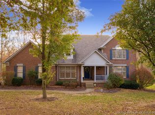 4110 Doe Ridge Dr, Floyds Knobs, IN 47119
