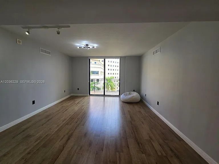 888 S Douglas Rd #605 — Photo 7