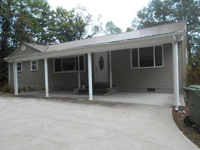 1st image of 24 Willow Dr #1