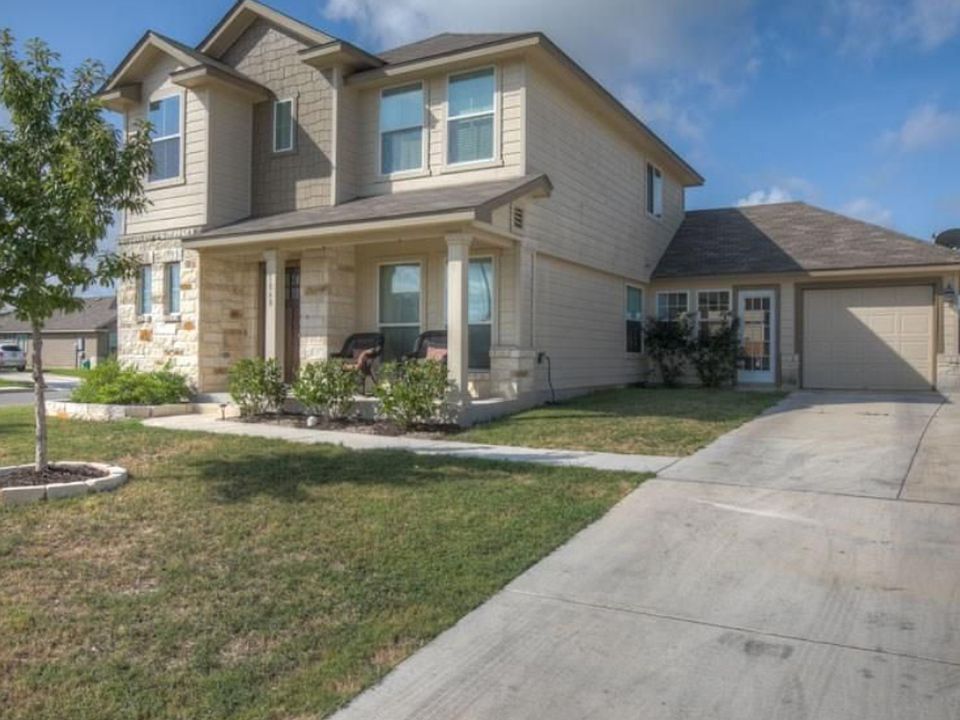 1st image of 1060 Magnolia Wind