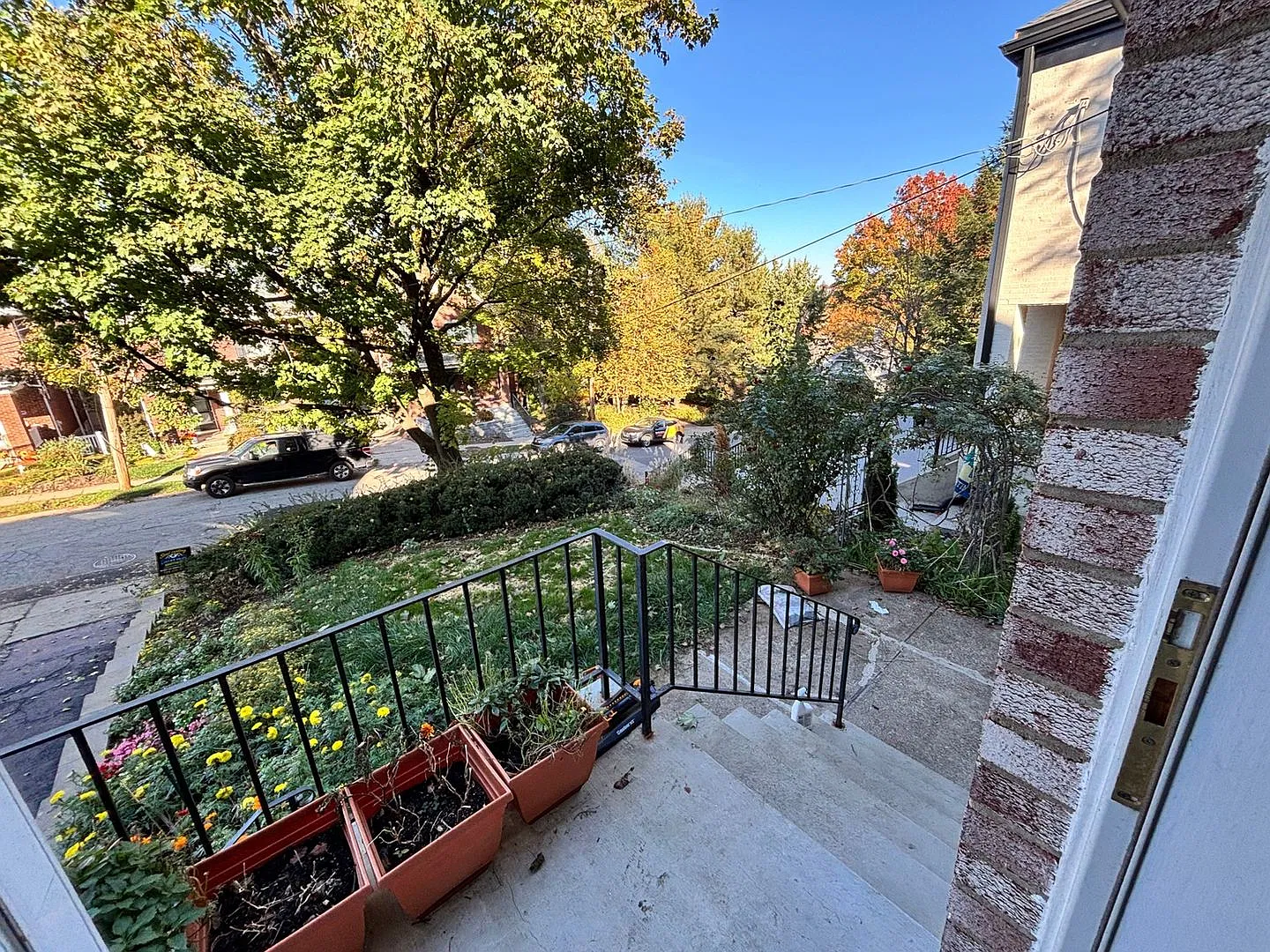 Charming 4BR House in the Mission Hills of Mt. Lebanon, Pittsburgh — Photo 2