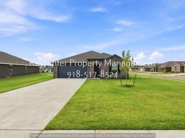 2009 E San Antonio St, Broken Arrow, OK 74012