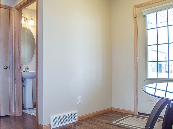 Foyer and 1/2 bath