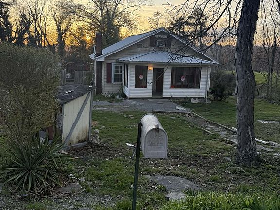 5th image of 805 Elk Knob Rd