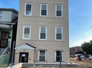 1052 Arnow Ave, Bronx, NY 10469