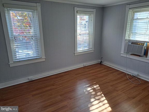 Large Bedroom