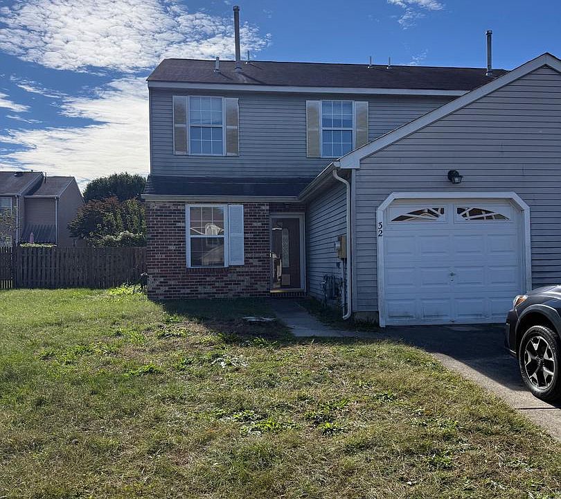 1st image of 32 River Bank Dr