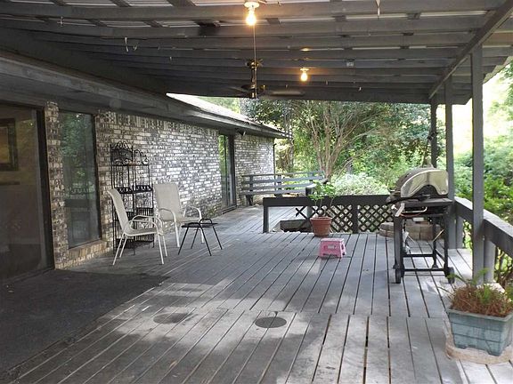 2nd image of 3826 Satterfield Ln