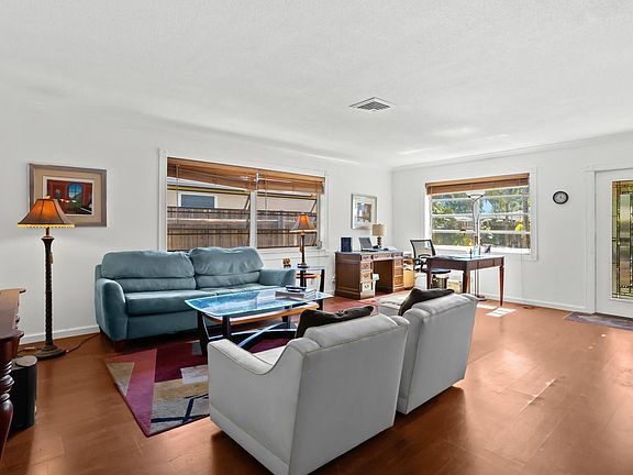 4th image of 141 NW 46th Court