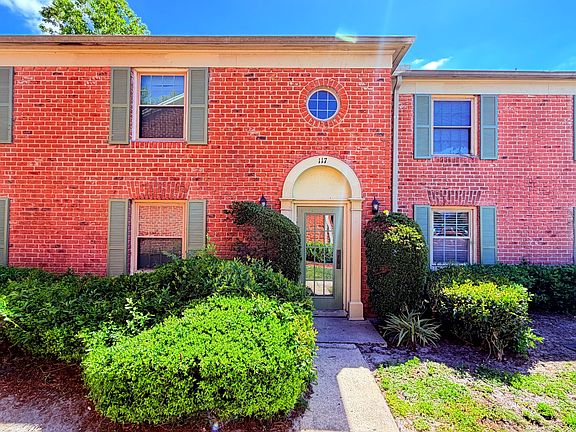2nd image of 117 Georgetown Dr APT C