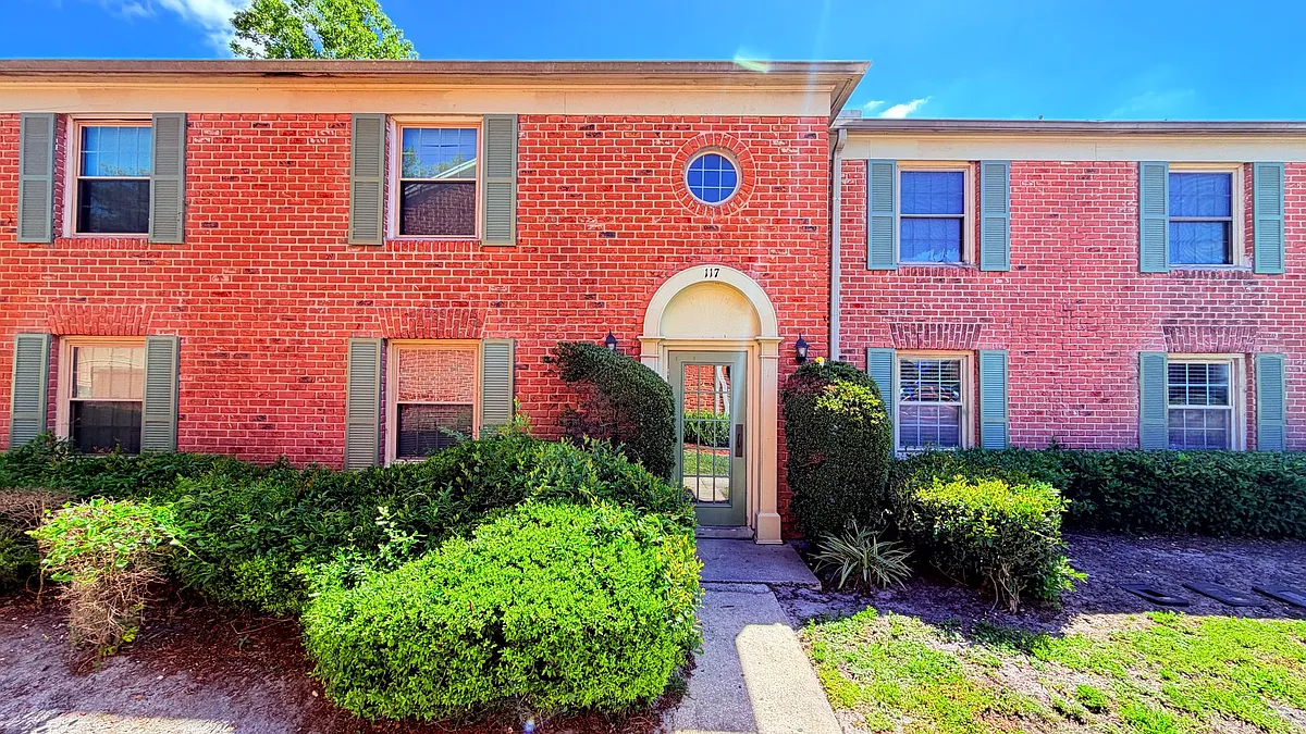 Building Photo - 117 Georgetown Dr #C